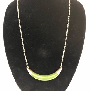 GOLD AND GREEN NECKLACE